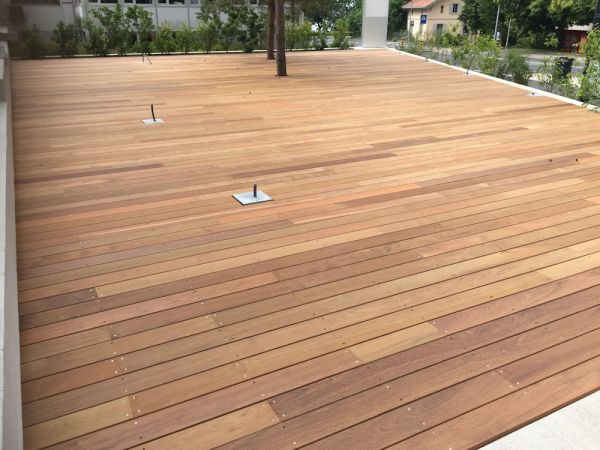 terrasse-c4BCF1F888-C760-4FAA-5212-398DFBE3FE8C.jpg